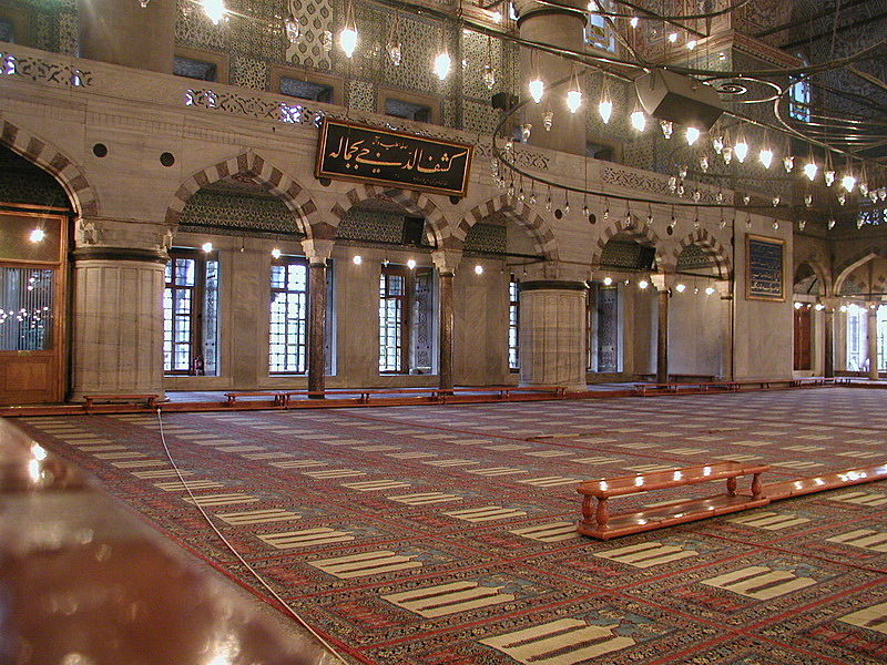 Istanbul - Sininen moskeija sisÃ¤ltÃ¤