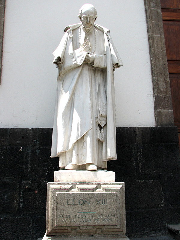 Statue at Metropolitan Cathedral