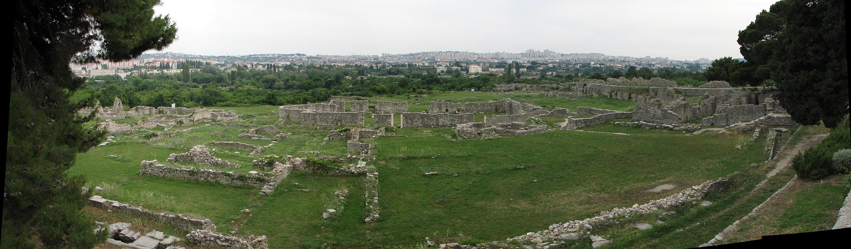 Remains of Roman baths and Cathedral